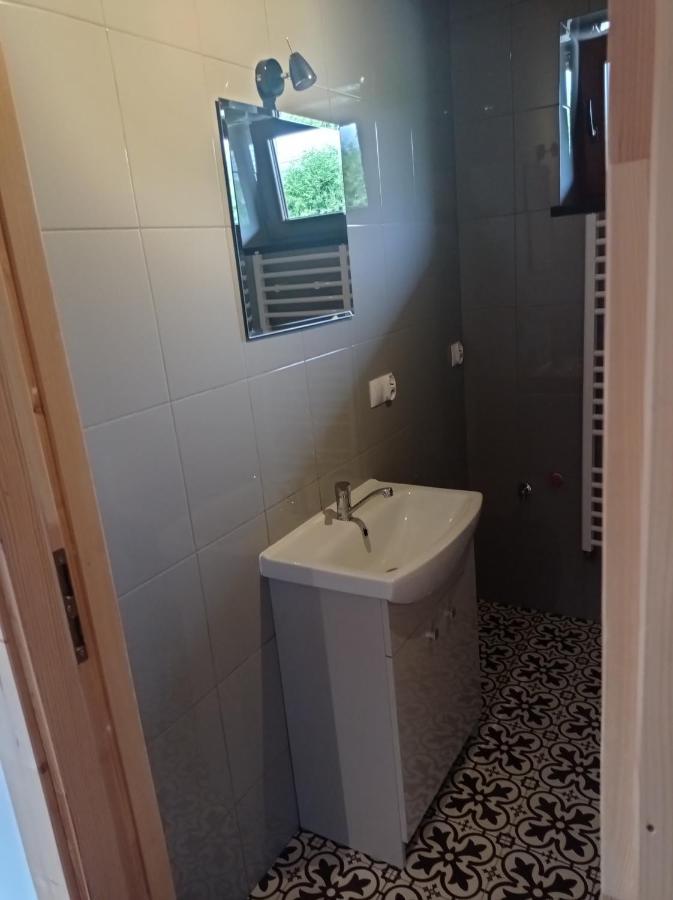 Apartamentydvorskie Neu Sandez Exterior foto