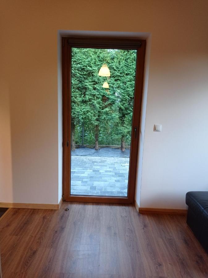 Apartamentydvorskie Neu Sandez Exterior foto